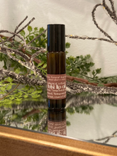 Load image into Gallery viewer, Tulsi Lip Oil |Organic Herbal Infused Lip Oil
